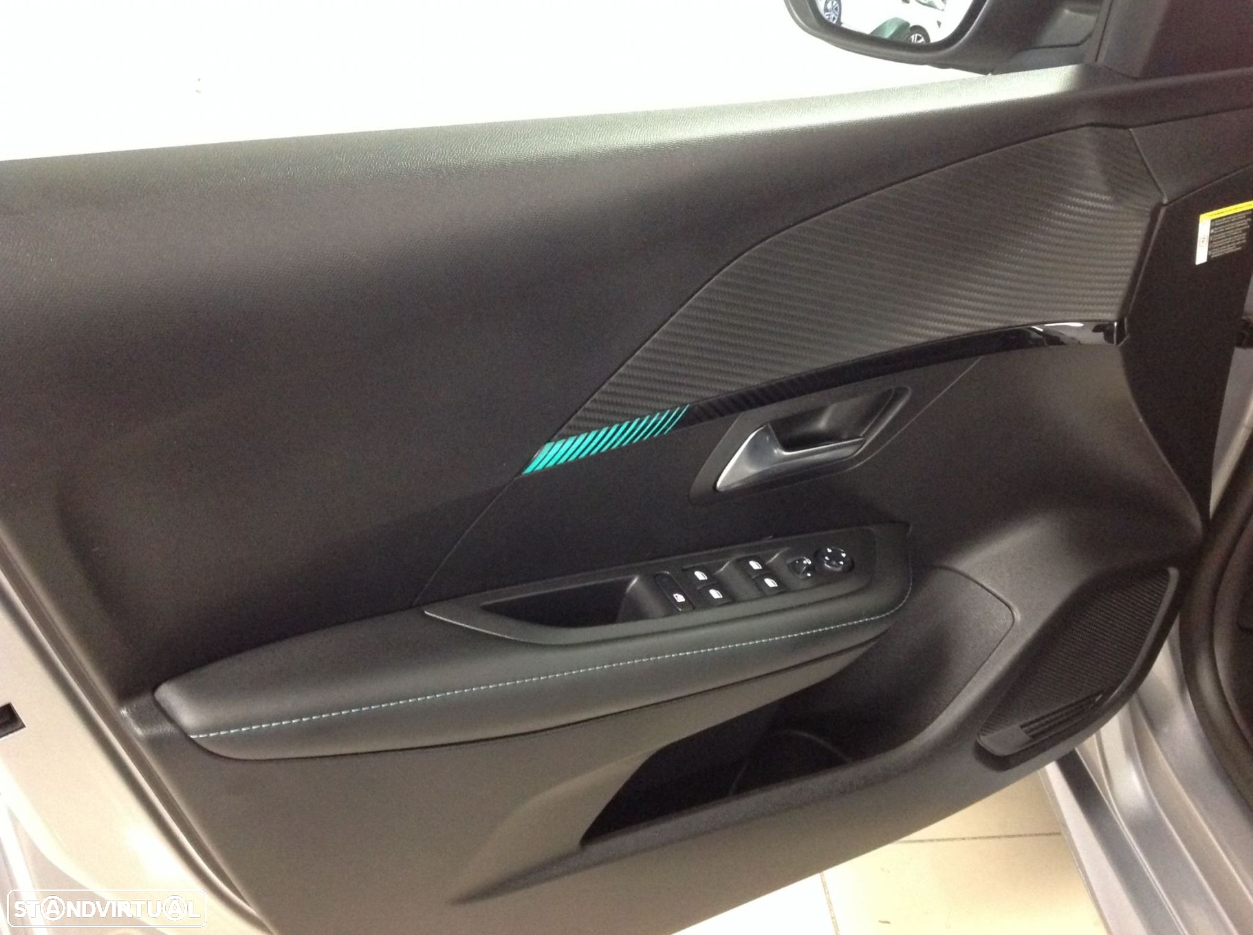 Peugeot 208 1.2 PureTech Allure - 22