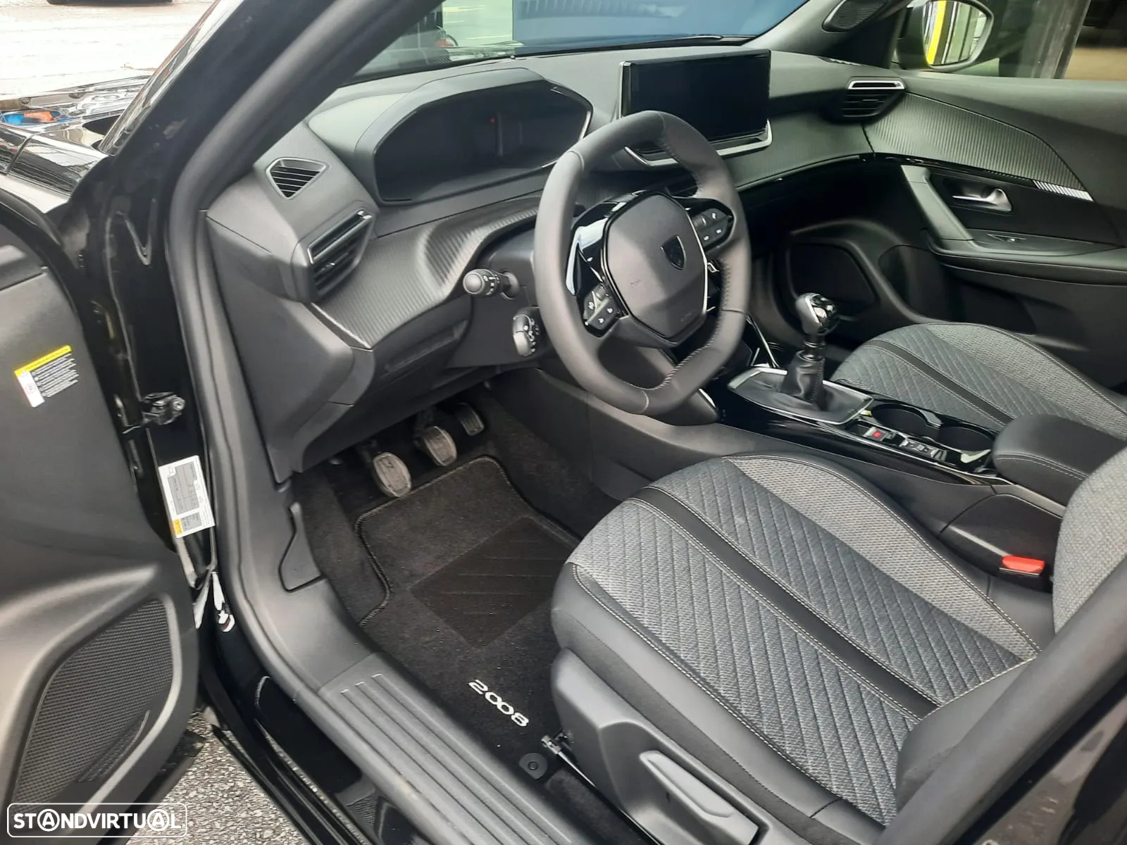 Peugeot 2008 1.2 PureTech Allure - 7