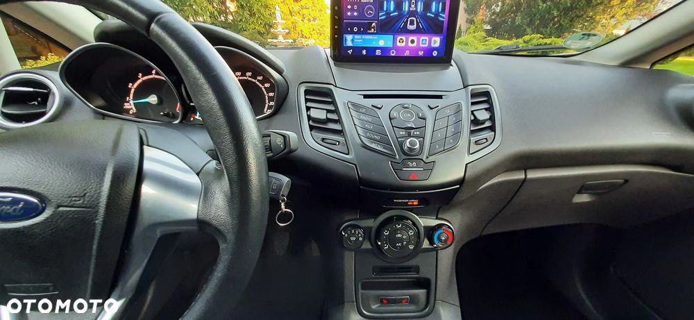 Ford Fiesta - 26