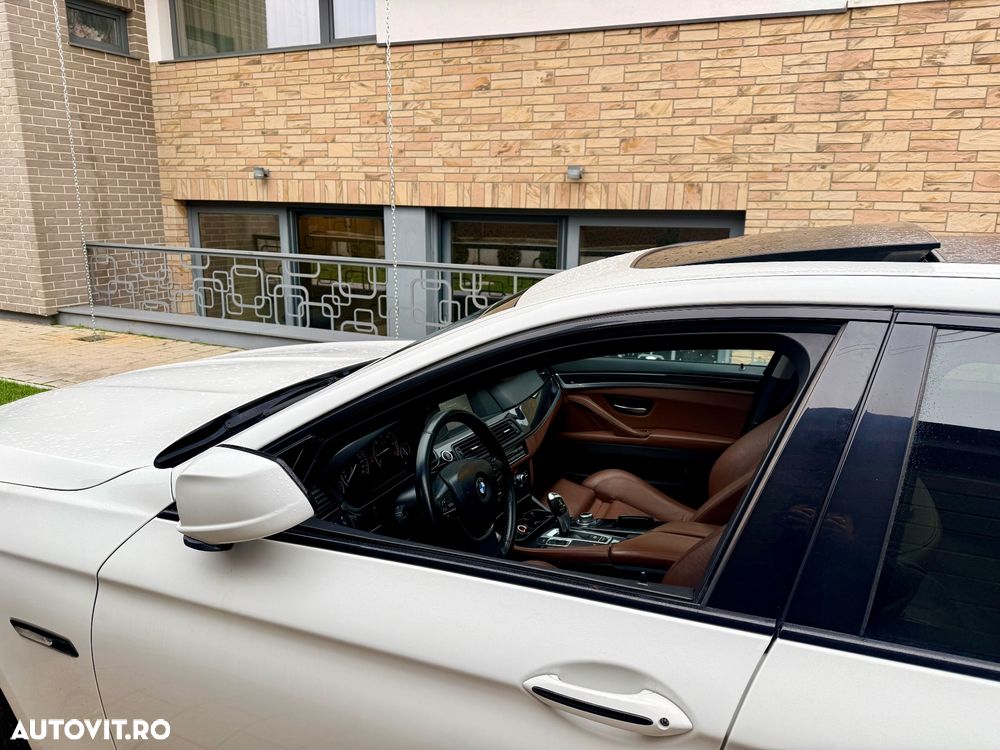 BMW Seria 5 520d Aut. Modern Line - 18