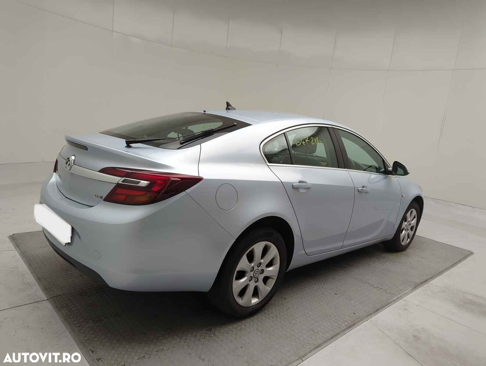 Far Dreapta Opel Insignia 2015 Berlina Argintiu - 4