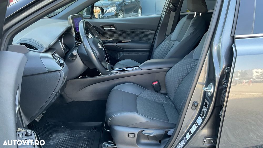 Toyota C-HR 2.0 HSD 184 CP 4x2 CVT Style - 13