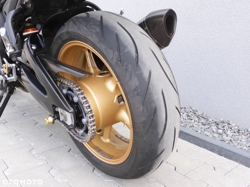 Yamaha FZ8 - 30