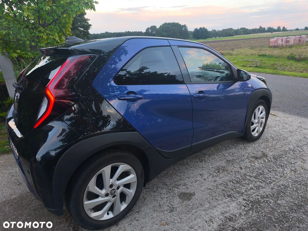 Toyota Aygo X 1.0 VVT-i Executive CVT - 5