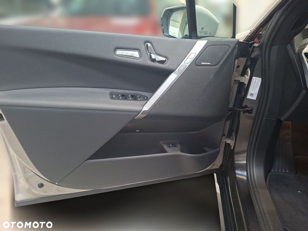 BMW iX xDrive45 100.6kWh - 12