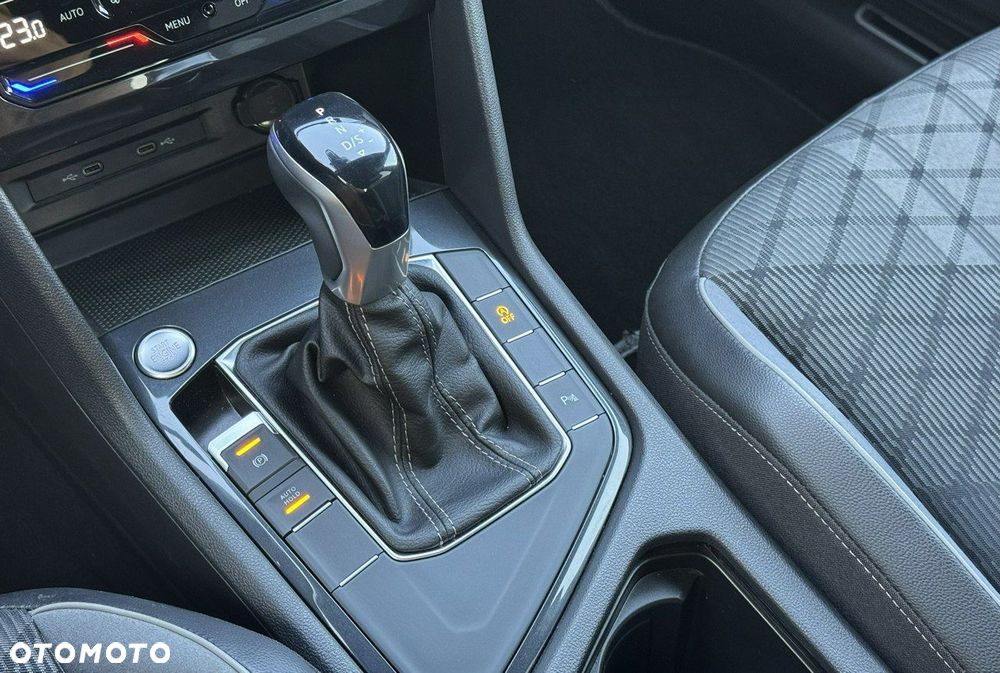 Volkswagen Tiguan - 29