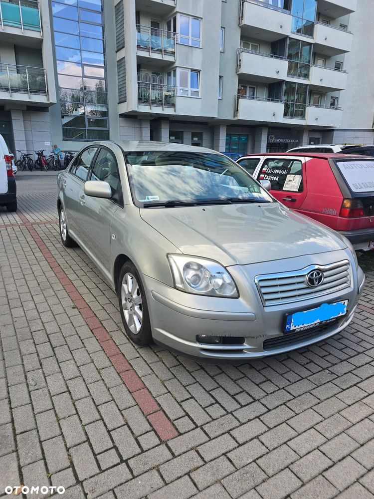 Toyota Avensis 2.2 D-4D Sol - 1