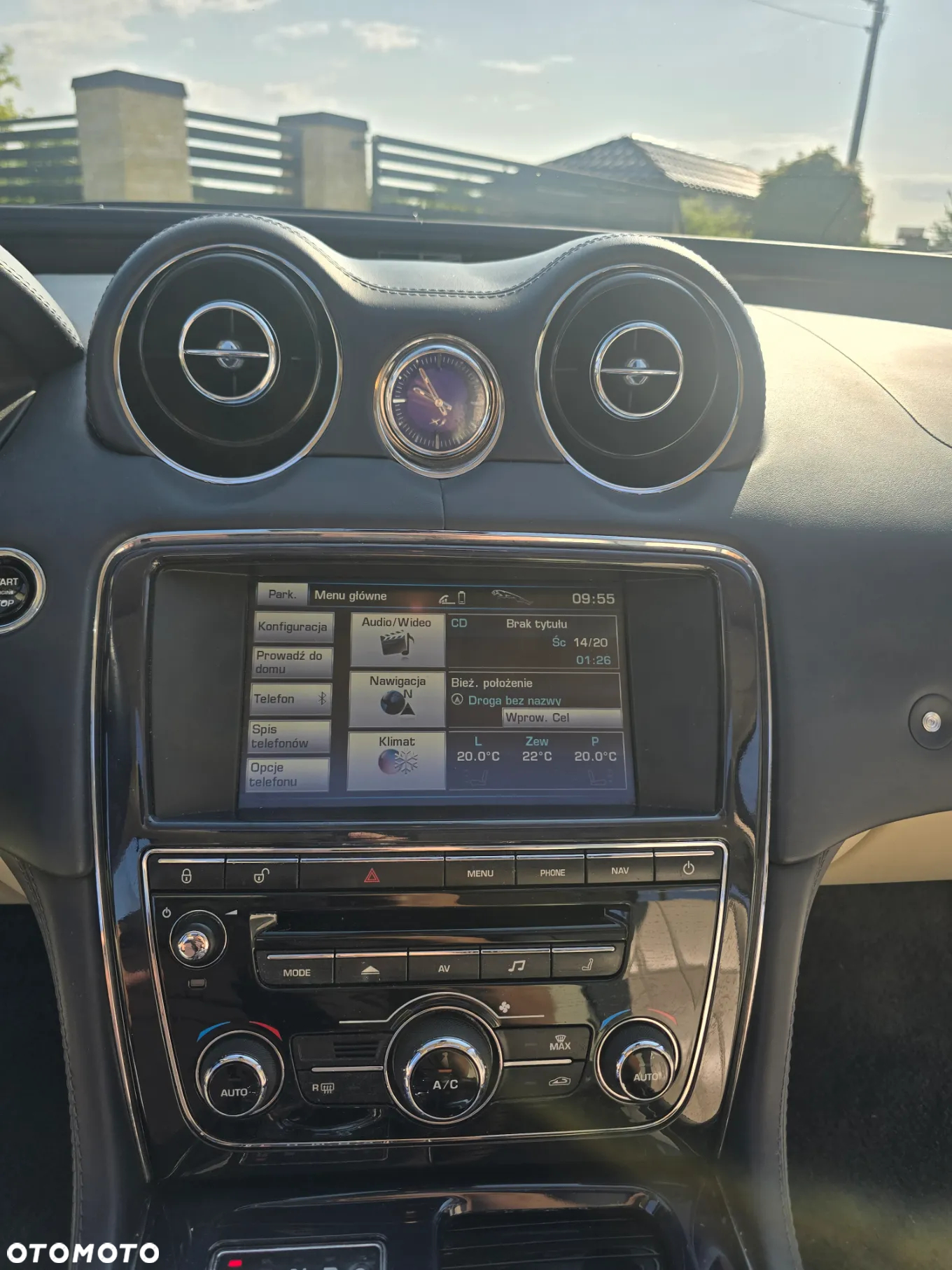 Jaguar XJ 5.0 V8 LWB Portfolio - 15