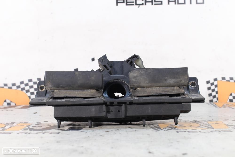 Puxador Da Tampa Da Mala Audi A3 (8L1)  8D9827565h / 4B0827565h / 8D98 - 2