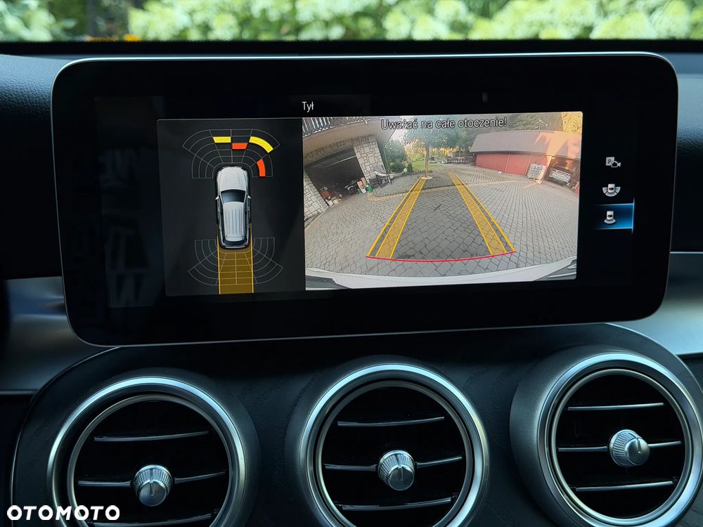 Mercedes-Benz GLC 250 4Matic 9G-TRONIC AMG Line - 19