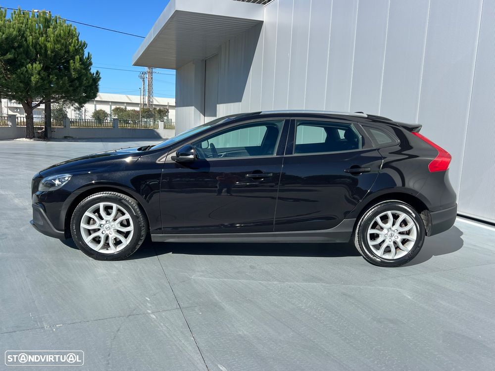 Volvo V40 Cross Country 2.0 D3 Momentum Geartronic - 2