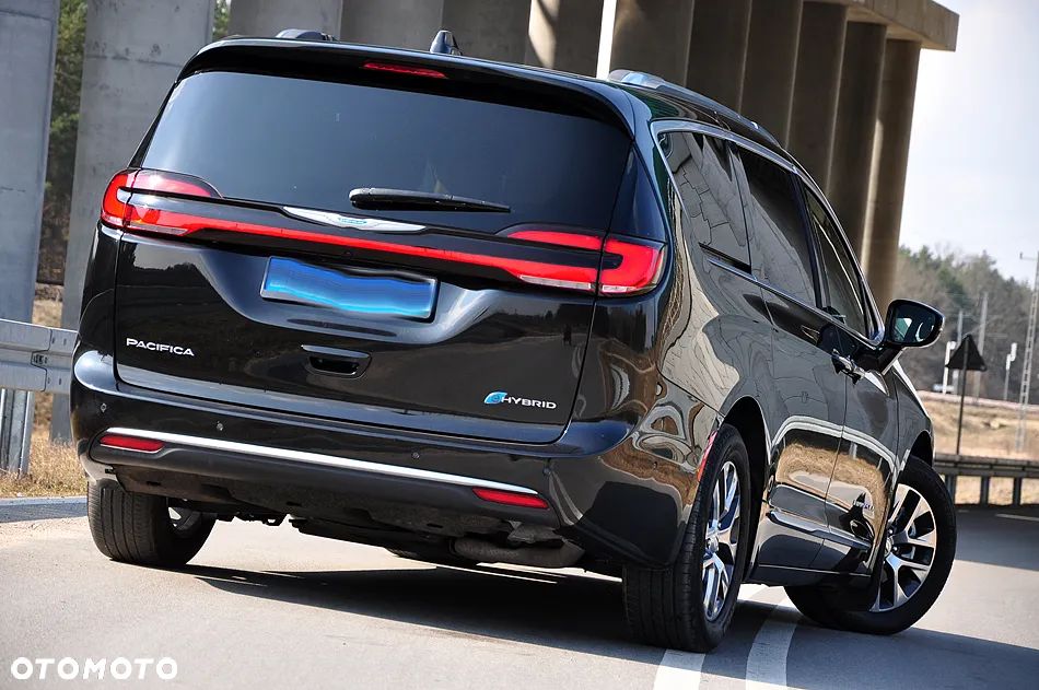 Chrysler Pacifica - 9