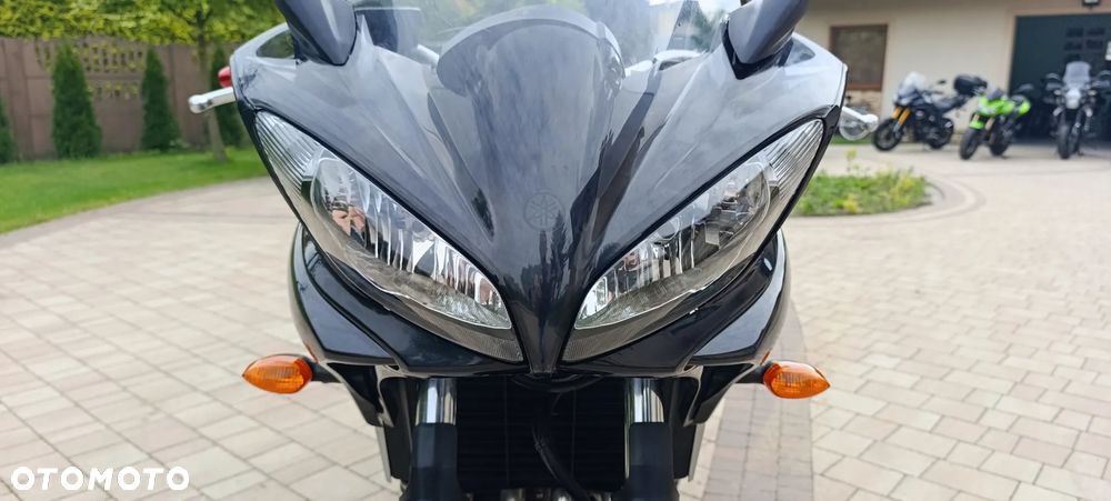 Yamaha FZ - 18