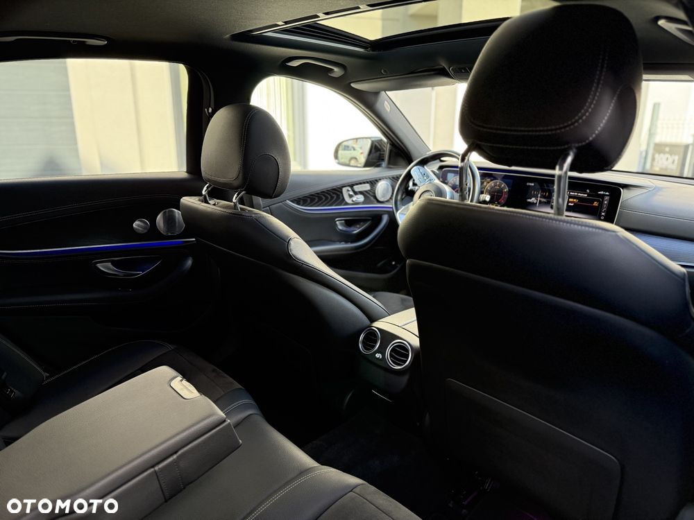 Mercedes-Benz Klasa E 300 AMG - 9