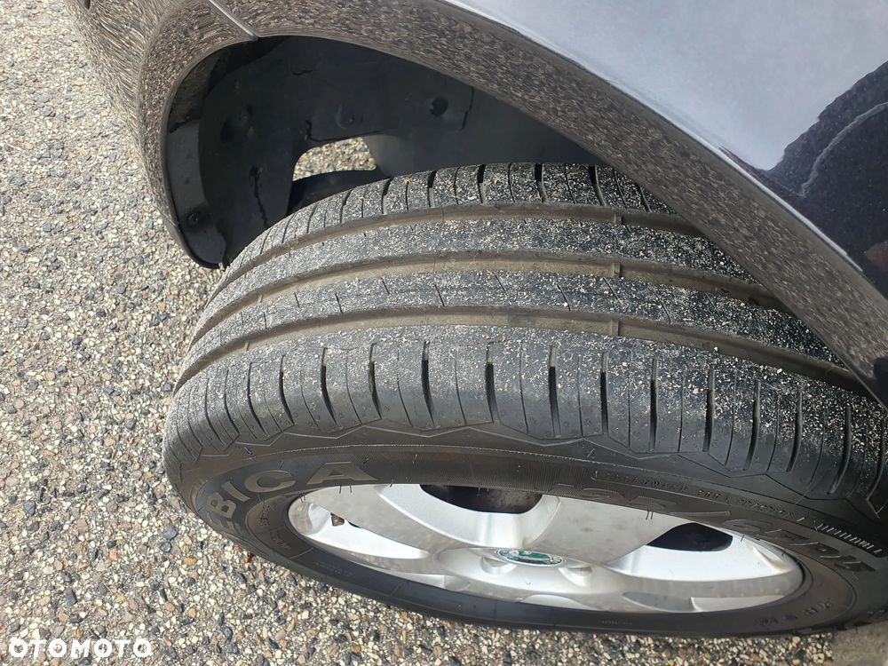 Skoda Octavia 1.6 Ambition - 24