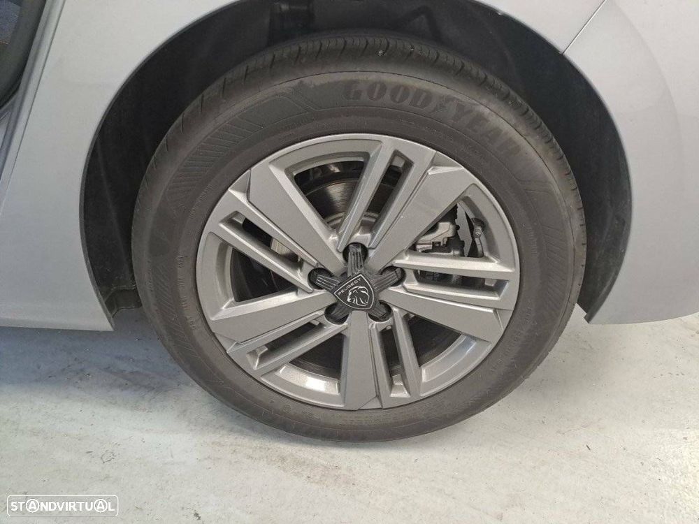 Peugeot 308 1.2 Hybrid Style e-DCS6 - 11