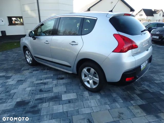 Peugeot 3008 1.6 HDi Premium - 14