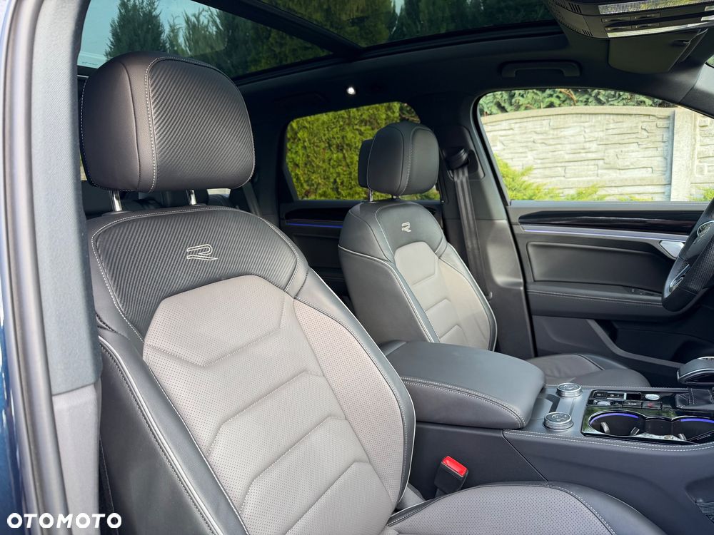 Volkswagen Touareg 3.0 V6 TDI SCR 4Motion Automatik R-Line - 32