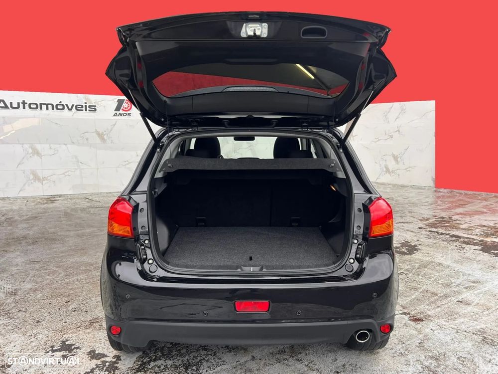 Mitsubishi ASX 1.6 MIVEC Intense Connect Edition - 17