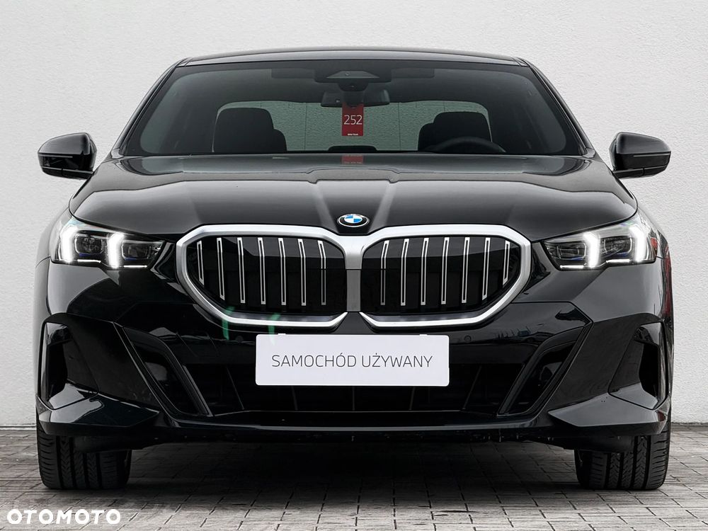 BMW Seria 5 520d xDrive - 5