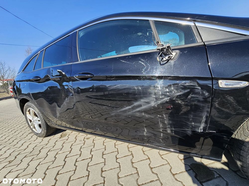 Opel Astra 1.6 Turbo Start/Stop Innovation - 9