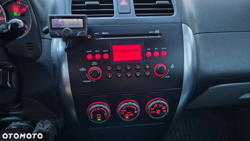 Suzuki SX4 1.6 VVT 4x4 Club - 11