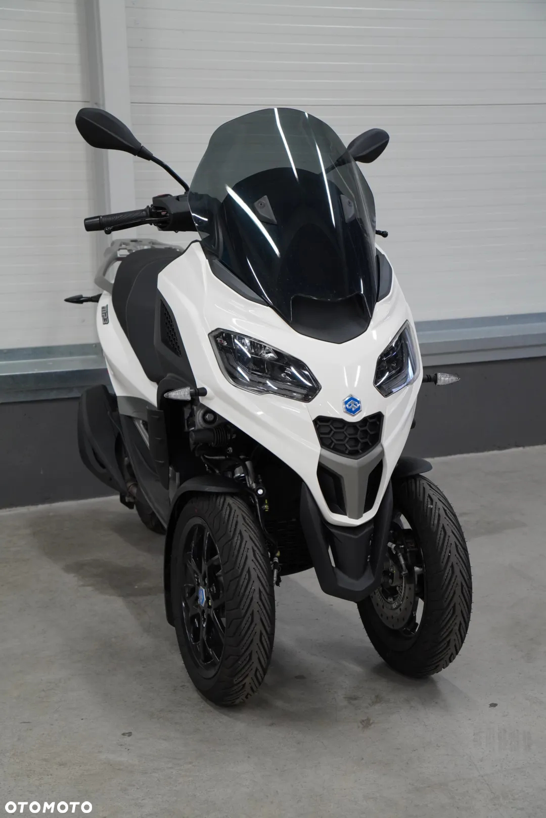 Piaggio MP-3 - 3
