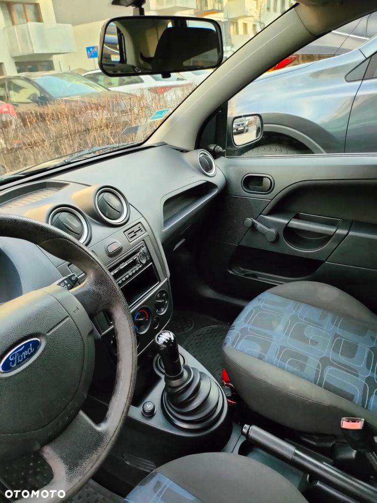 Ford Fiesta 1.25 - 13