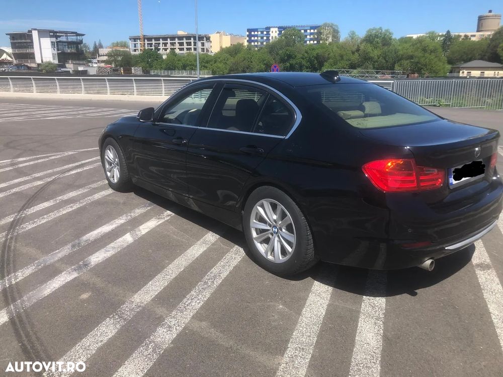 BMW Seria 3 320d xDrive Sport-Aut. Luxury Line - 4
