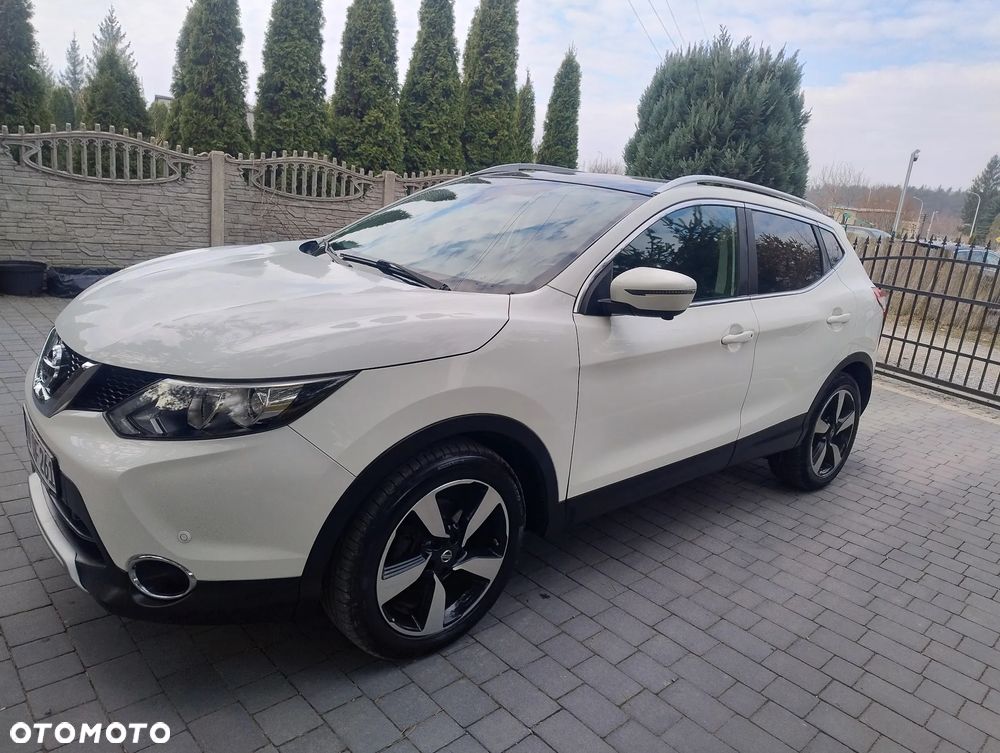 Nissan Qashqai 1.6 DIG-T 360 - 1