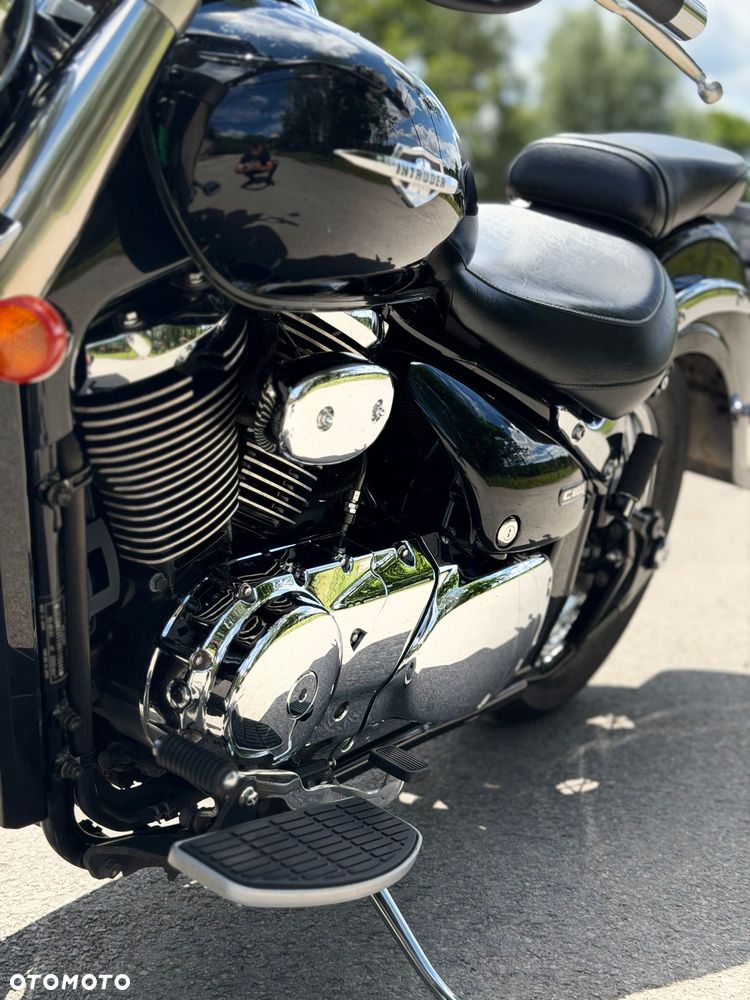 Suzuki Intruder - 22