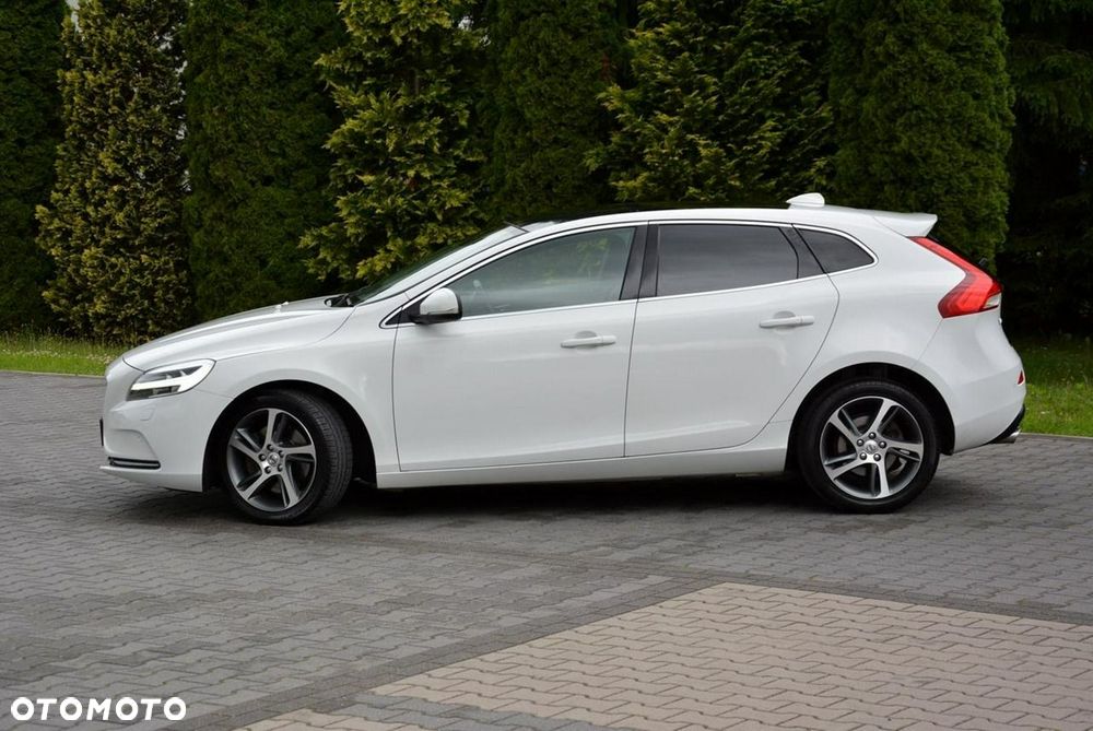 Volvo V40 T3 Geartronic Summum - 12