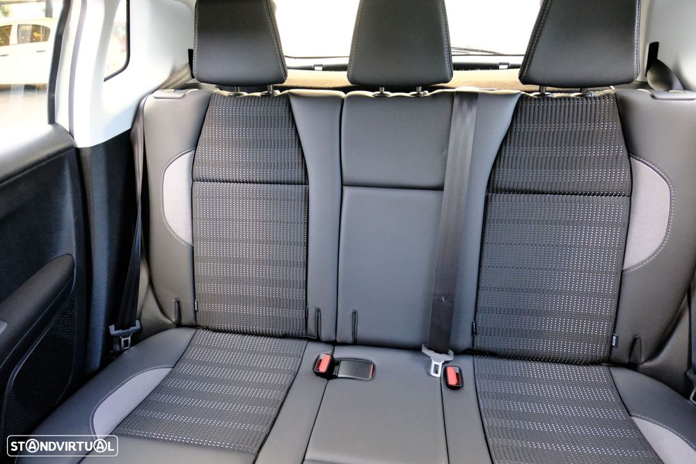 Peugeot 2008 1.2 PureTech Allure - 10