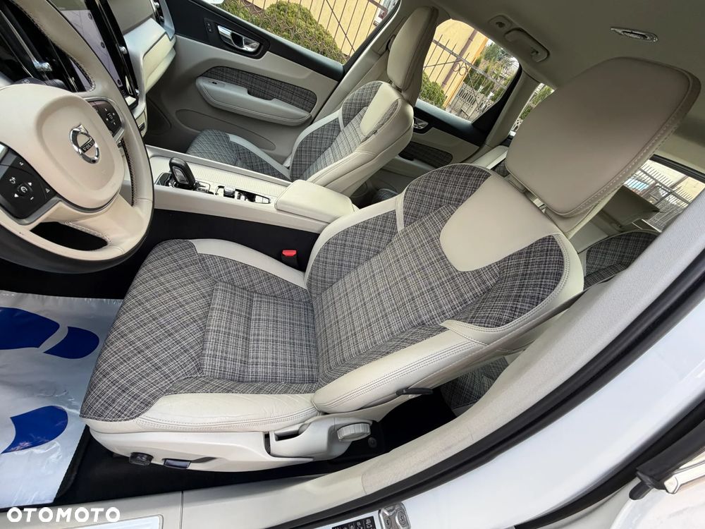 Volvo XC 60 B4 D AWD Momentum Pro - 11
