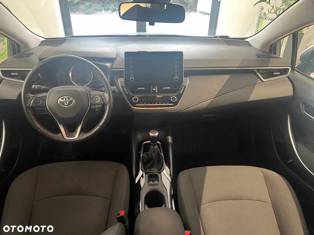 Toyota Corolla 1.5 Comfort - 12