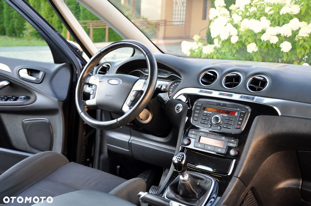 Ford S-Max - 26