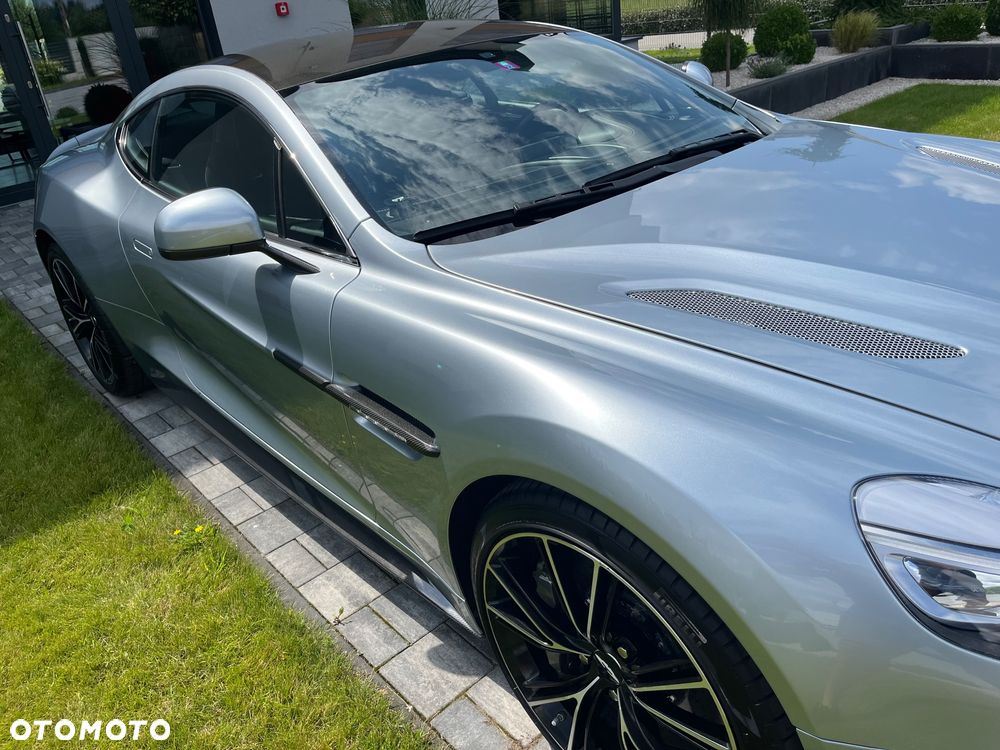 Aston Martin Vanquish Standard - 4