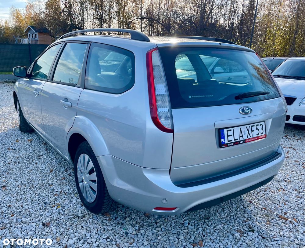 Ford Focus 1.6 16V Fun - 8