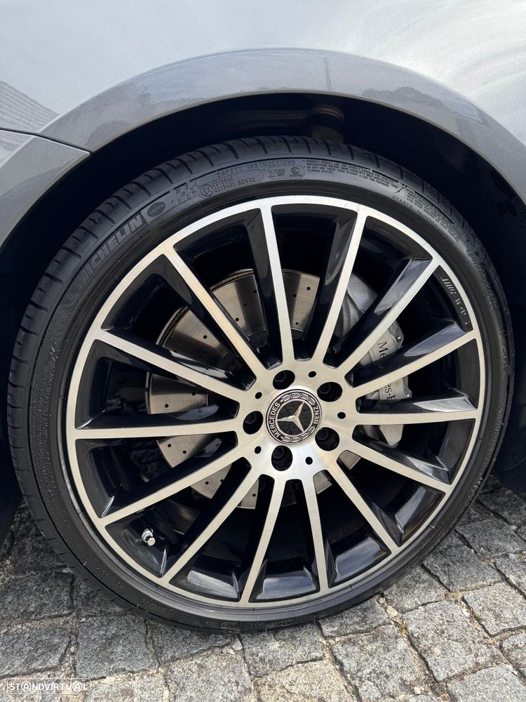 Mercedes-Benz E 300 AMG Line - 14