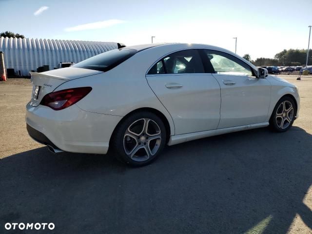 Mercedes-Benz CLA 250 4-Matic - 6