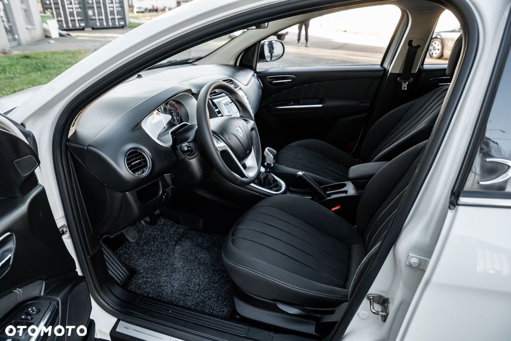 Lancia Delta 1.4 T-Jet Steel - 16