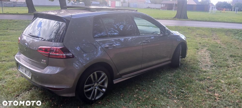 Volkswagen Golf - 11