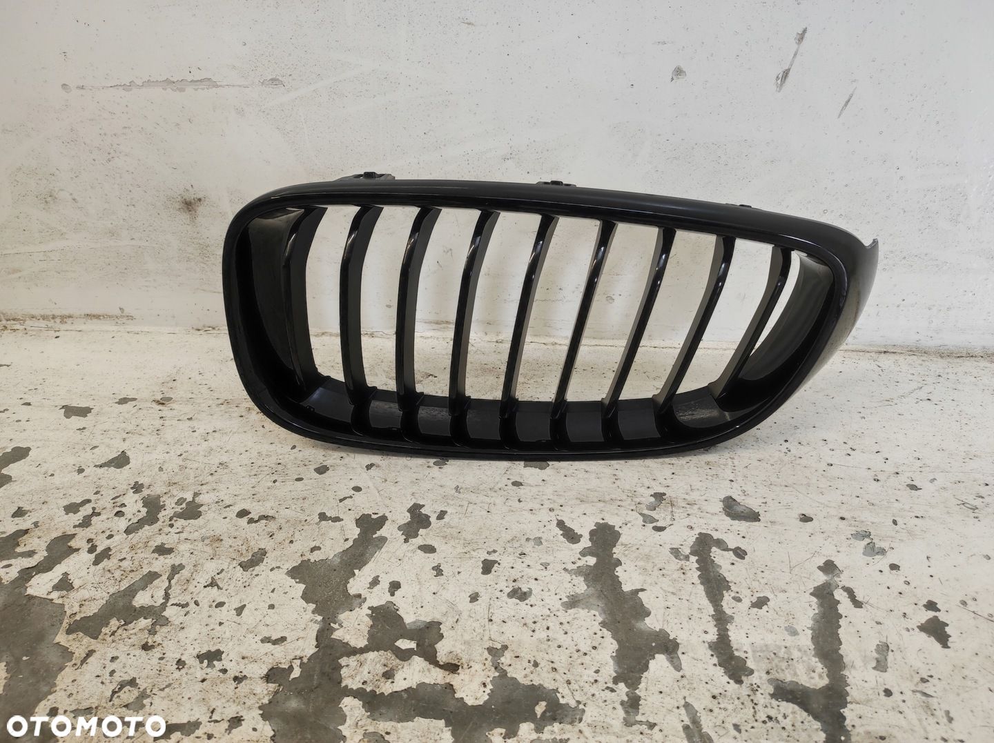 KRATKA GRILL ATRAPA NERKA LEWA ZDERZAKA PRZÓD BMW III 3 GT F34 - 1