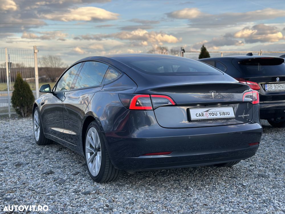 Tesla Model 3 Langstreckenbatterie Allradantrieb Dual Motor - 3