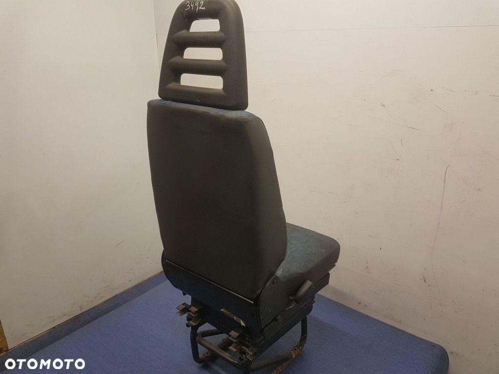 IVECO DAILY III FOTEL KIEROWCY. - 14