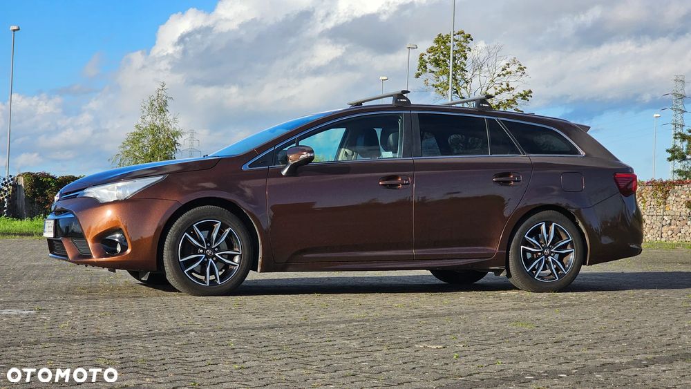 Toyota Avensis 2.0 D-4D Prestige - 14