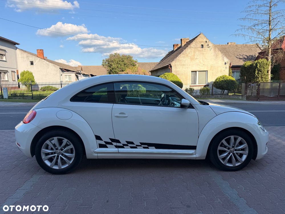 Volkswagen New Beetle - 4