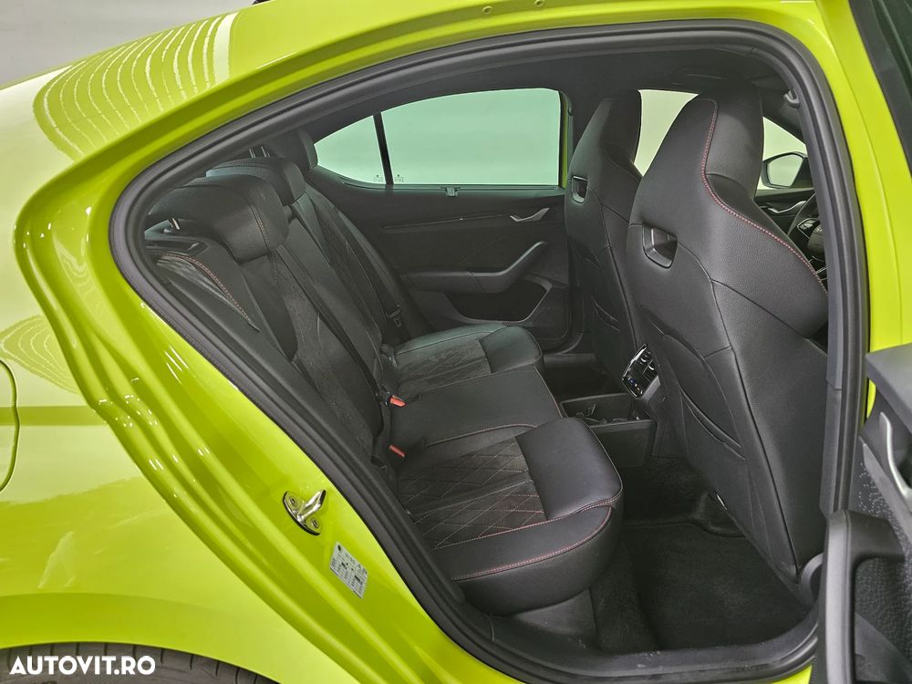 Skoda Octavia 2.0 TSI 265 CP DSG RS - 41