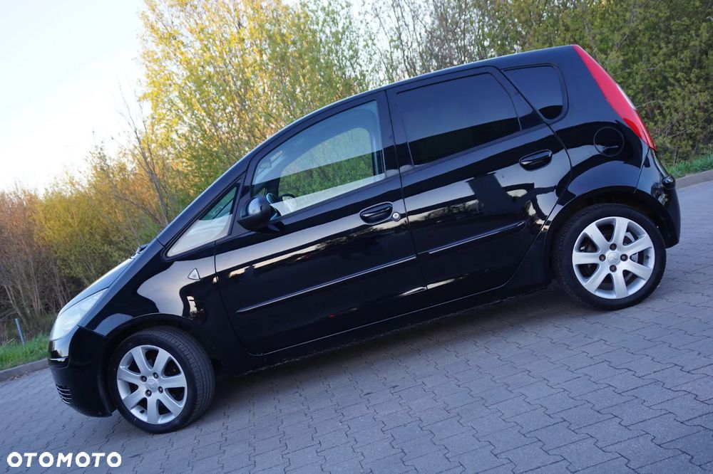 Mitsubishi Colt - 2