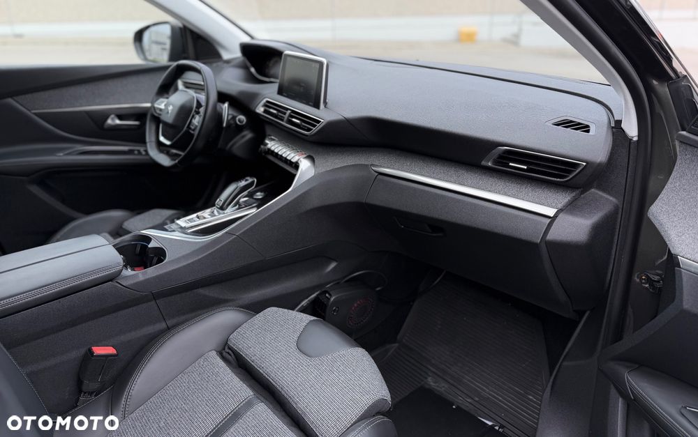Peugeot 3008 - 23